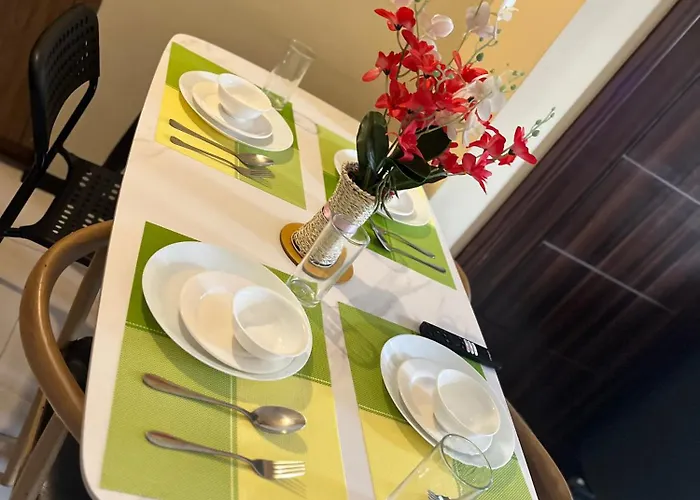 Bayfront In Pasay, With Balcony, Bay View, Near Moa, Okada, Picc, Airport, Wfh Ready Free Pool And Sauna Access