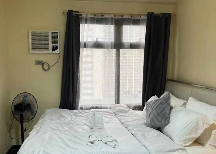 Bayfront In Pasay, With Balcony, Bay View, Near Moa, Okada, Picc, Airport, Wfh Ready Free Pool And Sauna Access *
