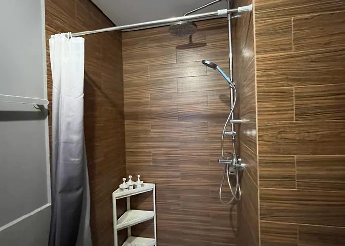 Bayfront In Pasay, With Balcony, Bay View, Near Moa, Okada, Picc, Airport, Wfh Ready Free Pool And Sauna Access Apartment