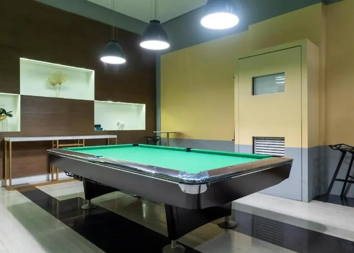 Bayfront In Pasay, With Balcony, Bay View, Near Moa, Okada, Picc, Airport, Wfh Ready Free Pool And Sauna Access * Manila