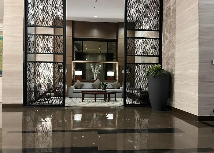 Apartment Bayfront In Pasay, With Balcony, Bay View, Near Moa, Okada, Picc, Airport, Wfh Ready Free Pool And Sauna Access