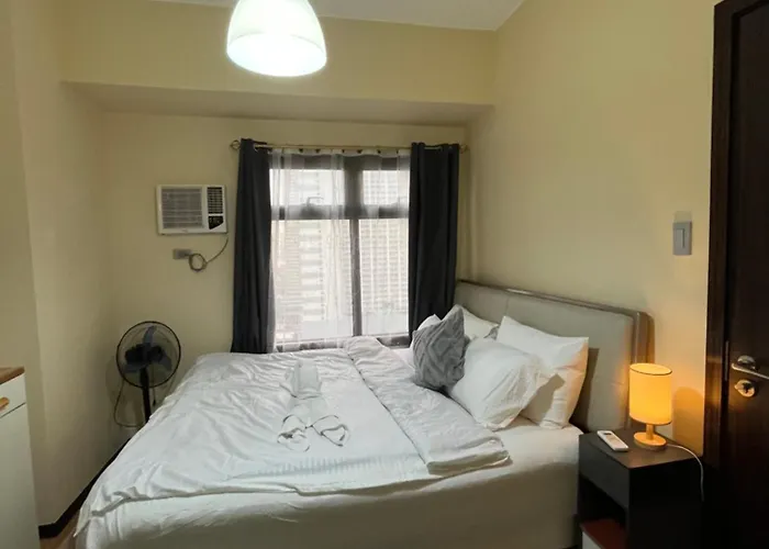 Bayfront In Pasay, With Balcony, Bay View, Near Moa, Okada, Picc, Airport, Wfh Ready Free Pool And Sauna Access