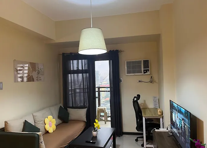 Bayfront In Pasay, With Balcony, Bay View, Near Moa, Okada, Picc, Airport, Wfh Ready Free Pool And Sauna Access Apartment Manila