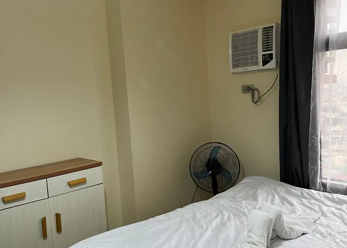 Bayfront In Pasay, With Balcony, Bay View, Near Moa, Okada, Picc, Airport, Wfh Ready Free Pool And Sauna Access * Manila